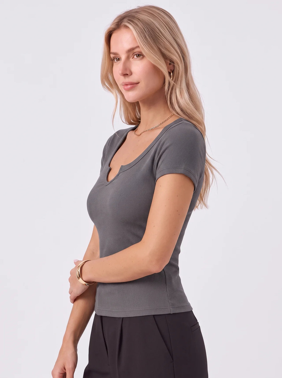 Summer short-sleeved vest